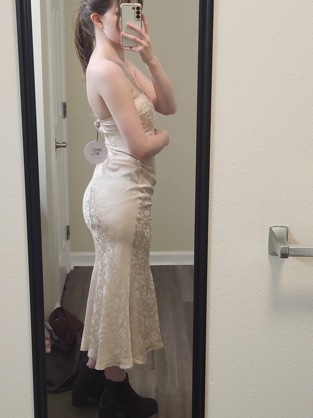 Princess Polly Strapless Cream Velvet Midi Dress - Picture 2 of 4